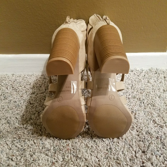 Suede sandals - Picture 3 of 4